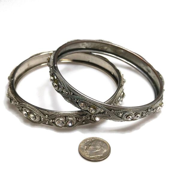Set of 2 Vintage Silver Tone Mesh Bangle Bracelets, Clear Rhinestones, 8 1/4 In - Picture 7 of 8